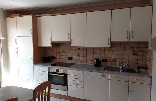 Kluesserath Apartment | Bright and cozy vacation apartment with covered balcony in Mediterranean style!