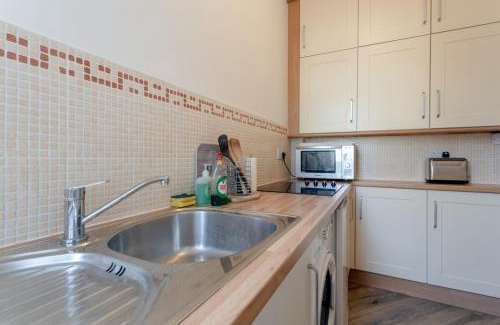 Belsize Apartment | Bright and Lovely 1 Bedroom Flat Belsize