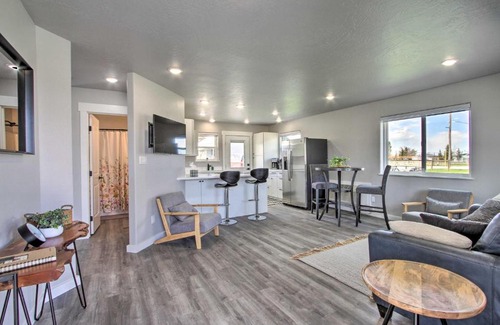 Augusta House | Bright and Modern Augusta Home - Walk to Town!
