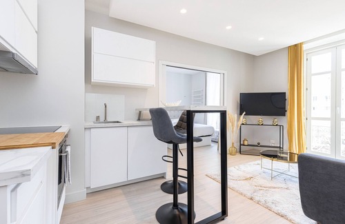 Quartier du Port Apartment | Bright and modern flat - Le Port