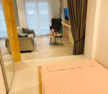 Thessaloniki City Centre Apartment | Bright and Modern studio Thessaloniki Downtown