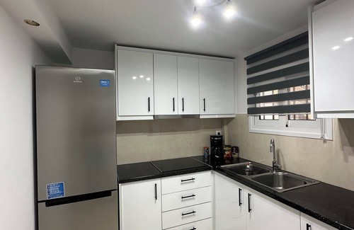 Varkiza Apartment | Bright and Peaceful Apartment near Varkiza beach