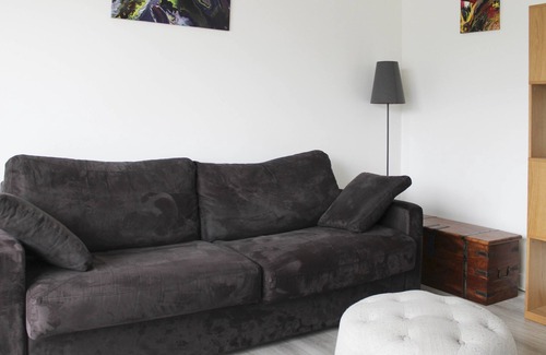 Bagnolet Apartment | Bright and pleasant studio near city center