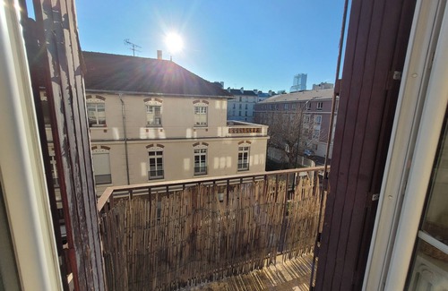 Clichy Apartment | Bright and quiet accommodation