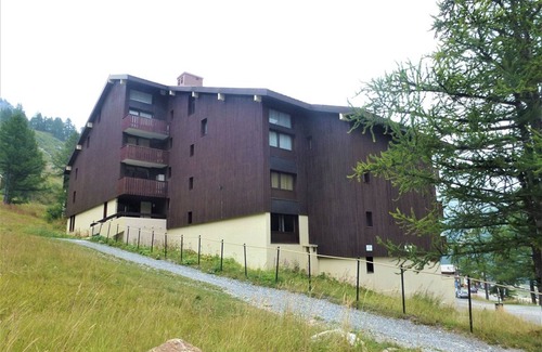Isola Apartment | Bright and quiet duplex, 6 ppl, WiFi, balconies, near slopes