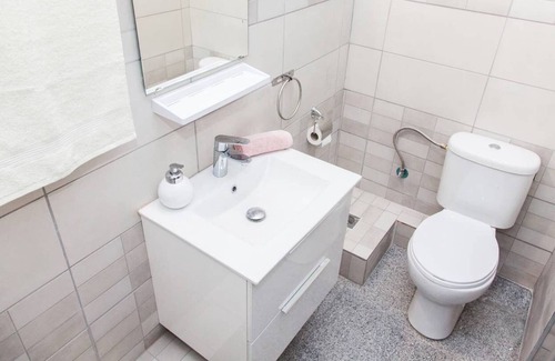 Porto Rafti Apartment | Bright and Relax StudioB in Porto Rafti!