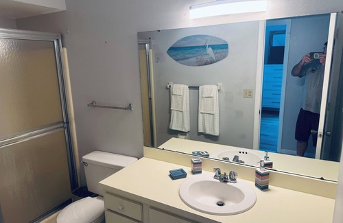 Bradenton House | Bright and spacious 2-bedroom house with AC in Bradenton