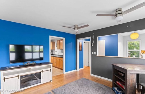 Spenard House | "Bright and Stylish Anchorage 2 - Bedroom House - "7 mins from ANC"