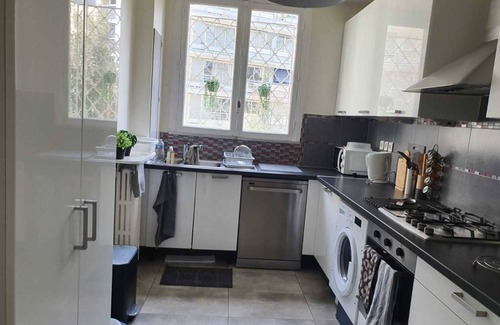 Republique–Point-du-Jour Apartment | Bright apartment with nice view