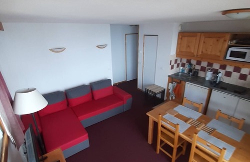 Orcieres-Merlette Apartment | Bright apartment with balcony, parking, WIFI, near slopes