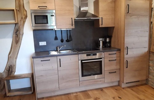 Eschlkam Apartment | Bright apartment (37 sqm) for up to 3 people with a view of the Bavarian Forest mountains
