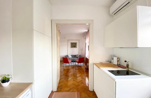 Rijeka Apartment | Bright apartment 45m2 - free parking - WiFi