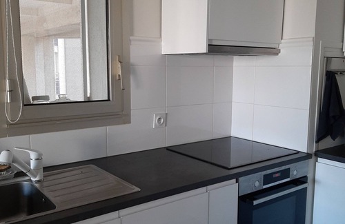 14th Arrondissement Apartment | Bright apartment in the heart of Montparnasse