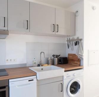 La Courneuve Apartment | Bright apartment just outside Paris