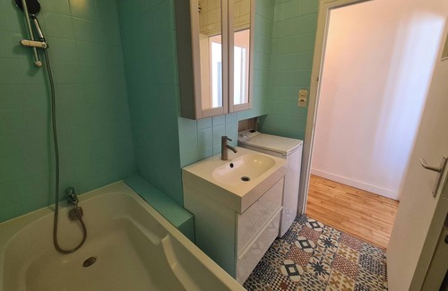 Downtown Apartment | Bright apartment near downtown