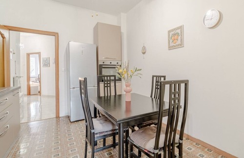 San Donato - Campidoglio Apartment | Bright Apartment near Parco Dora - two Balconies