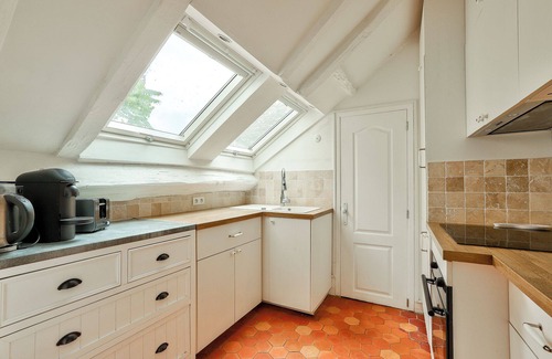Quartier Sainte-Marguerite Apartment | Bright apartment near Place de la Nation