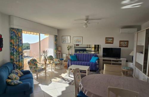 Saint-Raphael Apartment | Bright apartment with terrace in Saint-Raphaël