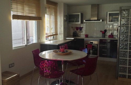 Santa Pola Apartment | Bright apartment with terrace facing the sea