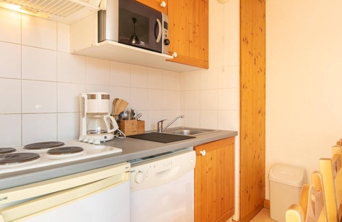 Saint-Sorlin-d'Arves Apartment | Bright apt 4/6 ppl, near the ski station, balcony