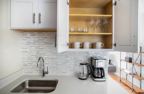 Ballston Apartment | Bright Ballston 1BR w/Concierge, W/D & Pool, near Metro, by Blueground
