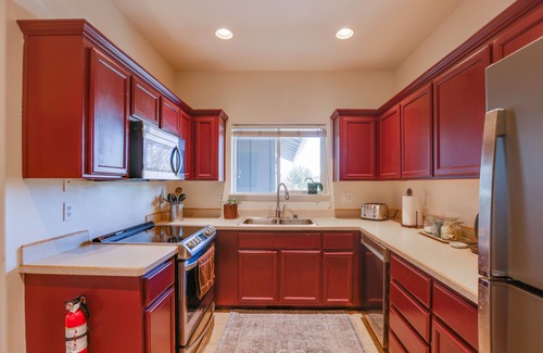 Old Farm District House | Bright Bend Home w/Patio < 3 Mi to Downtown!