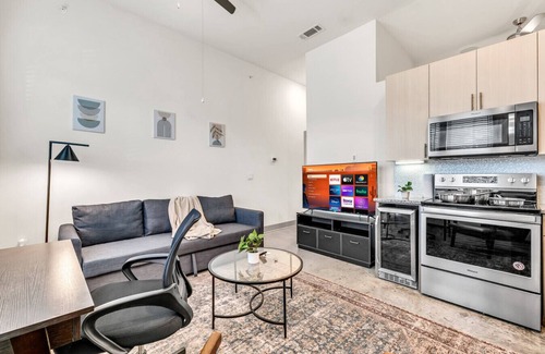 Fort Worth Apartment | Bright & Breezy Studio Close to TCU Campus
