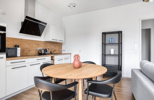Tiergarten Apartment | Bright, Centrally Located Mitte 2BR near Potsdamer Platz, by Blueground