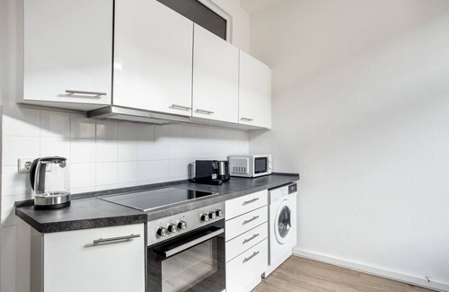 West Berlin Centre Apartment | Bright Charlottenburg 2BR nr Lietzensee, by Blueground