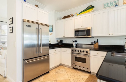 Islamorada House | Bright & Cheery Pool Front Home w/Optional Boat Slip at Anglers Reef Islamorada