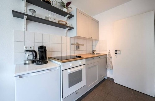 Magdeburg Apartment | Bright city apartment with parking lot