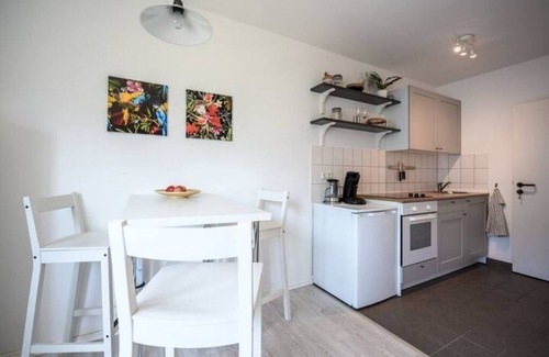 Magdeburg Apartment | Bright city apartment with parking lot