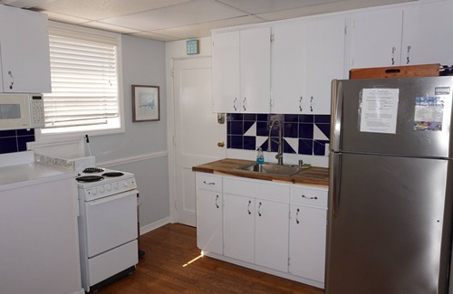 St. Pete Beach Condo | Bright & clean beachside condo with heated pool ~ FN 604