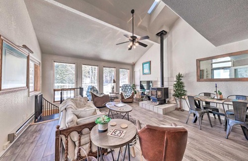 Cloudcroft Apartment | Bright Cloudcroft Condo with Game Room and Deck!