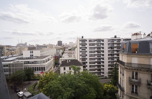 Jardin des plantes Apartment | Bright cocoon near the Jardin des Plantes