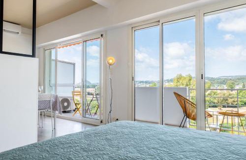 Cros-de-Cagnes Apartment | Bright cocoon with sea views