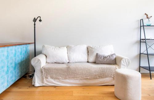 West Melbourne Apartment | Bright & Comfortable 1BR in West Melbourne