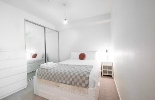 West Melbourne Apartment | Bright & Comfortable 1BR in West Melbourne