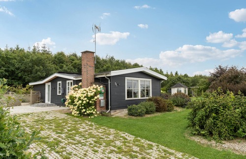 Norddjurs Municipality House | Bright, comfortable cottage with sea view.