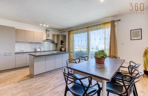 Dingli Apartment | Bright & cosy 3BR home with private balcony & WIFI by 360 Estates