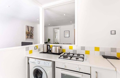 Ferndale Apartment | Bright & Cosy One-Bed Apartment
