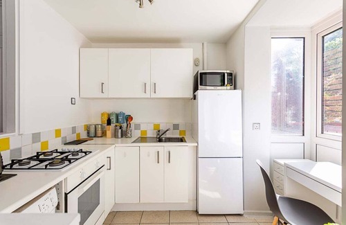 Ferndale Apartment | Bright & Cosy One-Bed Apartment