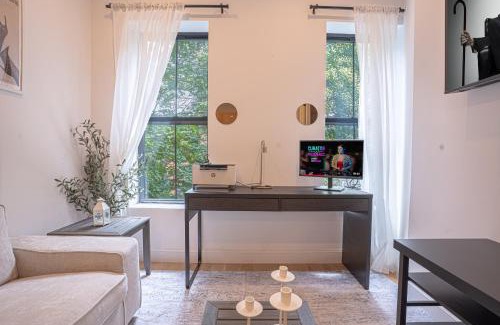 Ocean Hill Apartment | Bright & Cozy 3Bd Brooklyn Getaway