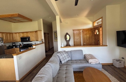 Truckee Condo | Bright, cozy and peaceful 3-bedroom condo in Tahoe Donner