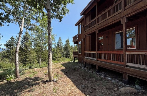 Truckee Condo | Bright, cozy and peaceful 3-bedroom condo in Tahoe Donner
