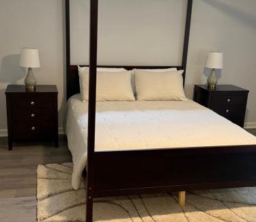 Shannon House | Bright, Cozy & Convenient - Minutes from UAB, Airport and Downtown Fun!