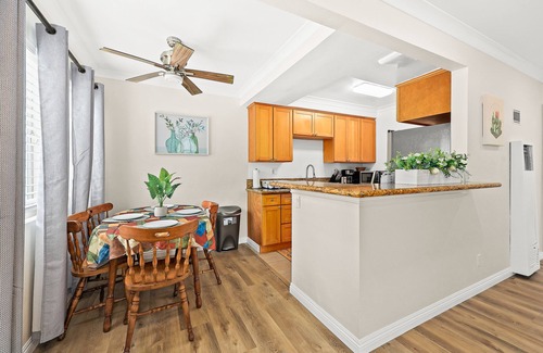 Alhambra Apartment | Bright&Cozy Getaway 10min to Downtown LA