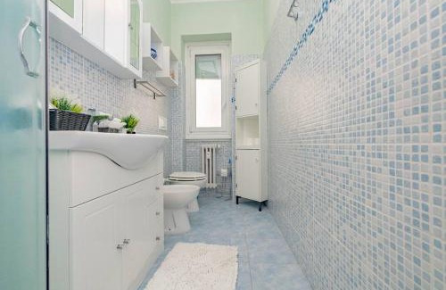 Bullona Apartment | Bright & Cozy Home - City Center
