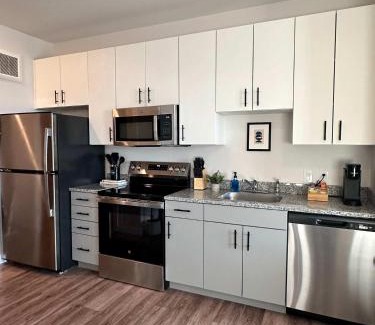 CUF Apartment | Bright & Cozy Near TQL & Paycor Stadiums