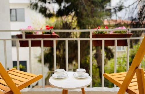 Bostanci Apartment | Bright Cozy Stacked Home Ideally Located n Kadikoy